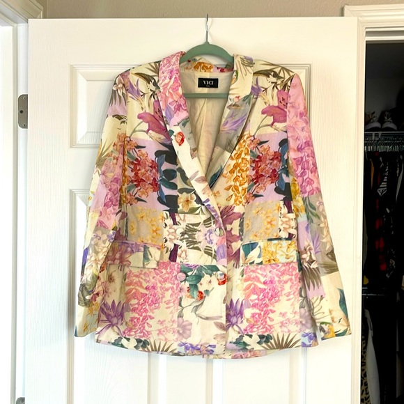 Floral Vici Blazer - Picture 1 of 1